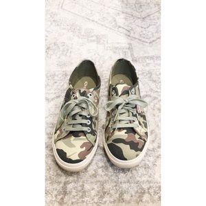 Brand New Superga Size 8 Camo Sneakers